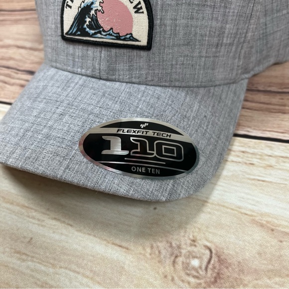 Travis‎ Mathew Golf Baseball Hat Snapback Flex Gray Patch NWOT River Cruise - Picture 2 of 5